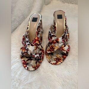 Floral Slip-On Mule Sandals - White with Red & Orange Floral